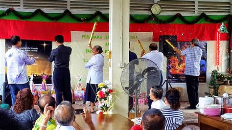 Pergunakan waktu hidupmu secara bijaksana! NEWS UPDATE ~ Diocese of Sandakan: Perayaan Hari Natal dan Tahun Baru 2015 , Gereja St. Mark ...