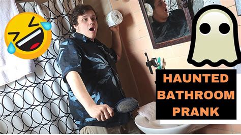 Hilarious Haunted Bathroom Prank On My Boyfriend Youtube
