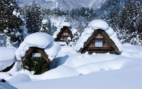 This Picturesque Japanese Village Is One Of The Snowiest Places On The