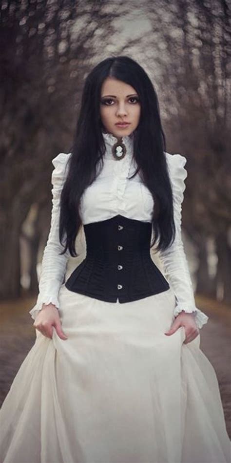 Gothic Wedding Dresses 27 Dark Romance Looks Fashion Gothic Wedding