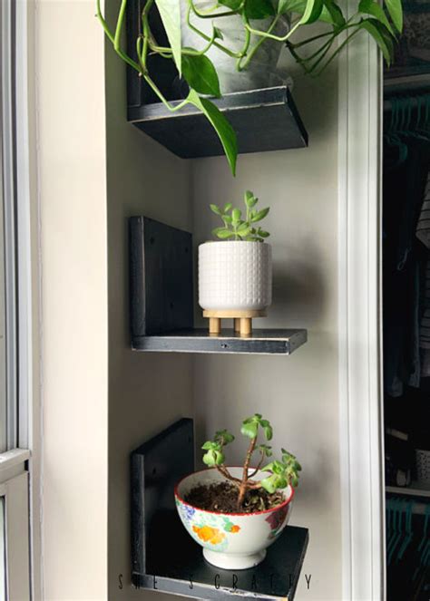 Wood pallets have been around for decades as mechanisms for shipping and storing larger items this particular table was made using two 4′ x 4′ wood pallets, one 4″x4″ beam cut into four pieces this particular shelving system is probably the easiest pallet project out there. She's crafty: Simple and Stylish Plant Shelves