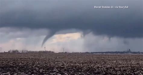 Six Tornadoes Confirmed In Central Illinois Cbs Chicago