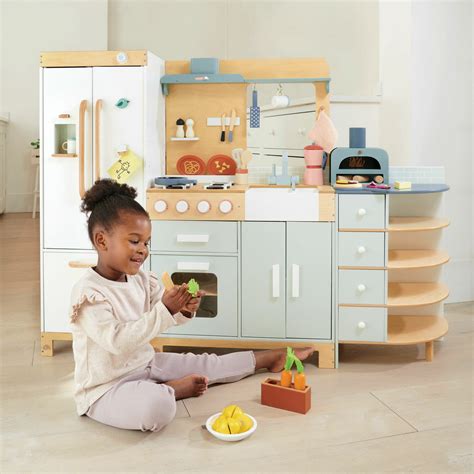 Childrens Wooden Toy Kitchen Top 5 Kitchen Toys Petite Kingdom