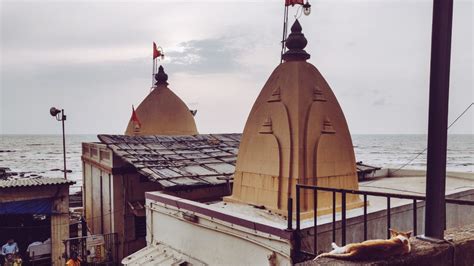 Your Guide To Mahalaxmi Temple Mumbai Condé Nast Traveller India India