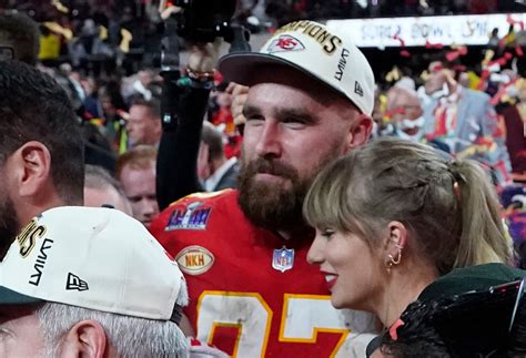 Taylor Swift Travis Kelce Pack On Pda During Romantic Vacation In The
