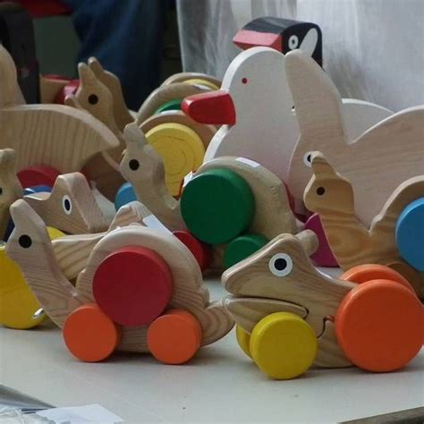 Holzspielzeug aus dem erzgebirge ist pädagogisch besonders wertvoll und sollte in keinem kinderzimmer fehlen. Holzspielzeug selber machen - Heimwerker.de ...