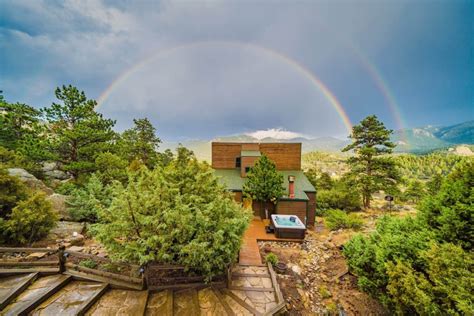 20 Best Airbnbs In Colorado For A Rocky Mountain Getaway