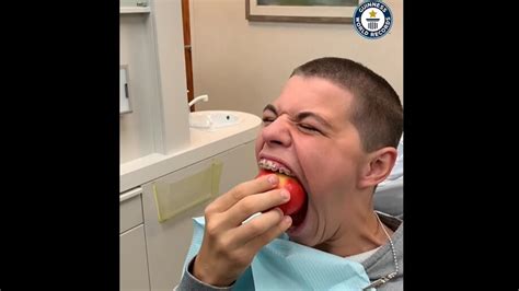 This Us Teen Holds Guinness World Record For Largest Mouth Gape Watch Video Trending