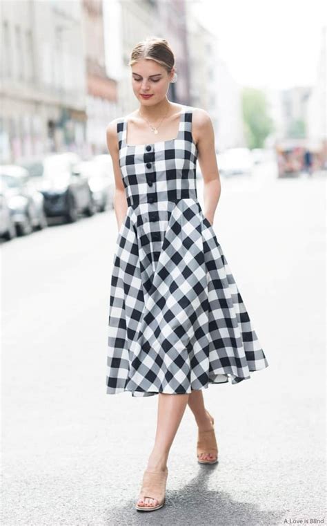 Retro Dresses: 3 Styles To Shop & Rock - The Fashion Tag Blog