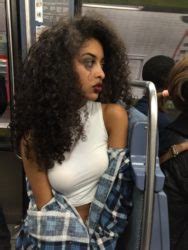 Curly Hair Damsel In Metro Sniz Porn