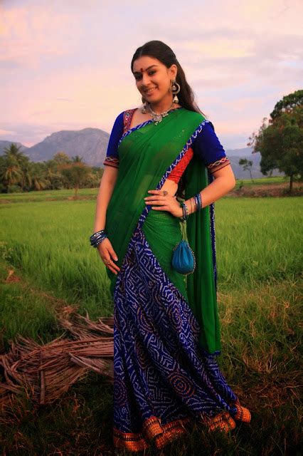 Beautiful Indian Girl In Saree Wallpapers 2017 F7view