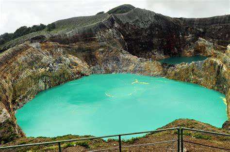 Is Most Beautiful Scenery In The World Kelimutu Mountain And Lake Flores
