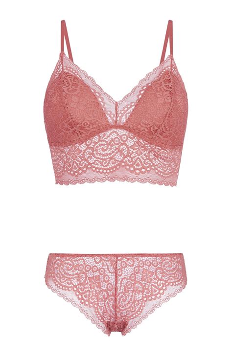 Primark Pink Lace Bralette And Brief Set Plain White Tee White Tees