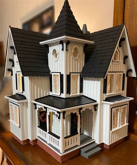 Fairfield Nanas Dollhouses And Miniatures