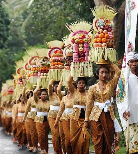 Galungan Ceremony Di 2019 Bali Bali Indonesia Dan Pulau