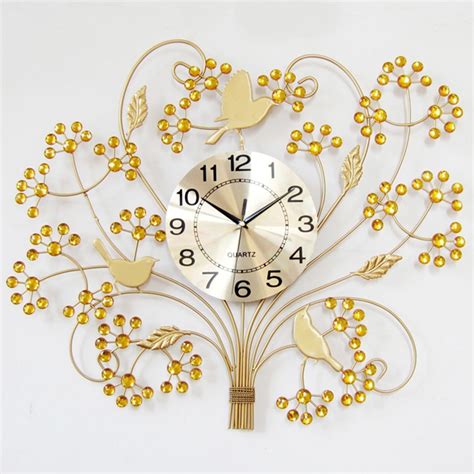 The New Classic Pastoral Watch Wall Clock Creative Living Room Mute
