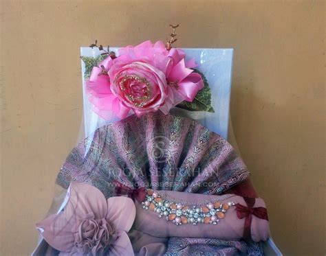 Namun, yang paling populer di indonesia ialah . Cara Membuat Hantaran Pernikahan Dari Baju Tidur