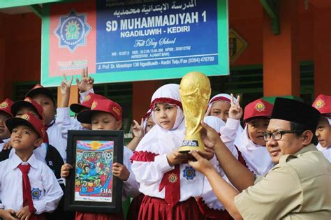 Siswa Sekolah Desa Ini Menang Lomba Menggambar Piala Dunia Tingkat