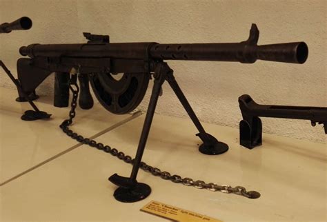 This Is the Worst Machine Gun of All Time (And Maybe the Worst Gun Ever) | The National Interest
