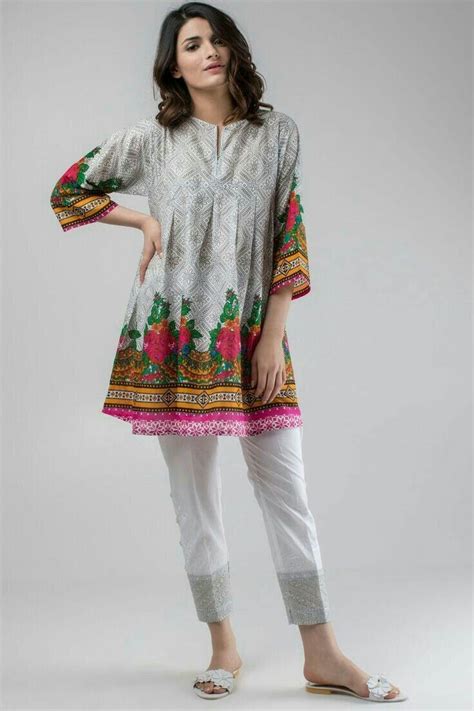 Pin By Silent Tears On Pakistani Dress In 2019 Pakistani Dresses