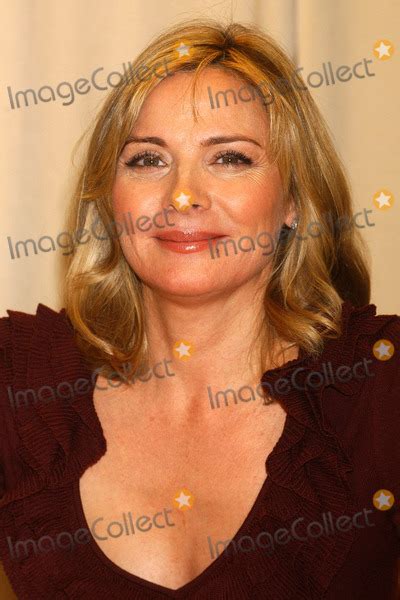 Photos And Pictures New York October 26 2005 Kim Cattrall Signs
