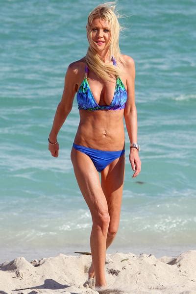 Tara Reids Tiny Bikini Shows Off Her Saggy Bottom And Stomach Rolls