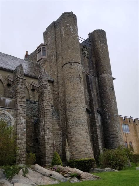 Visit our community page to learn more about our commitment to the community! Hammond Castle in Gloucester MA | Hammond castle, Castle ...
