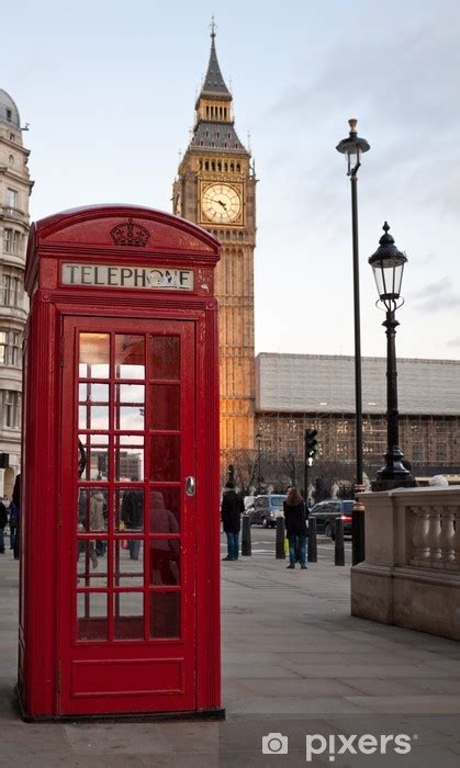 Fototapete Eine Typische Rote Telefonzelle In London Mit Dem Big Ben In