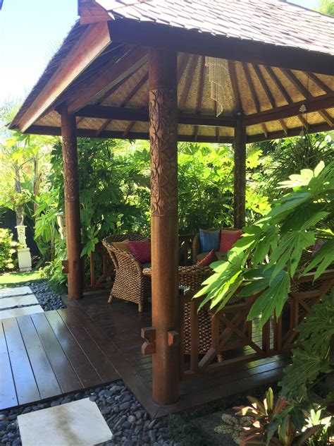 Balinese Garden Design By Melisa Dixon Tropical Backyard Landscaping