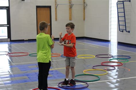 Hula Hoop Games Rock Paper Scissors / Ruthless New Game Includes ...
