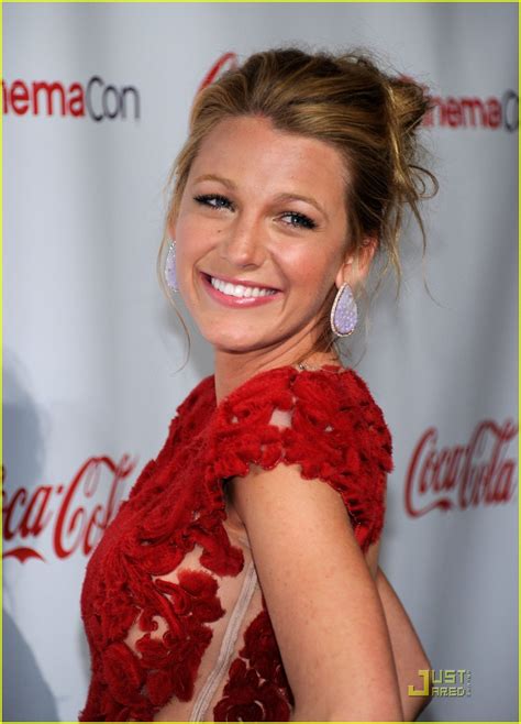 Blake Lively Cinemacon Awards 2011 Photo 2531959 Blake Lively