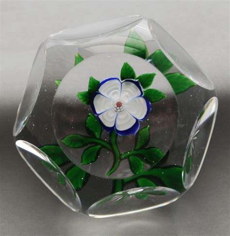 Paperweights For Collectors Art Glass Paperweight Glass Paperweights Paperweights