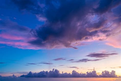 Premium Photo Beautiful Evening Sky With Clouds Sunset Abstract