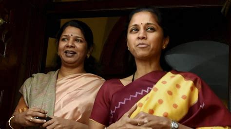 Dmk Mp Kanimozhi Leads Protest For Early Passage Of Womens Reservation