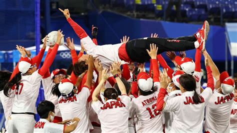 Olympics Softball Japan Win Gold In 2 0 Shutdown Of United States