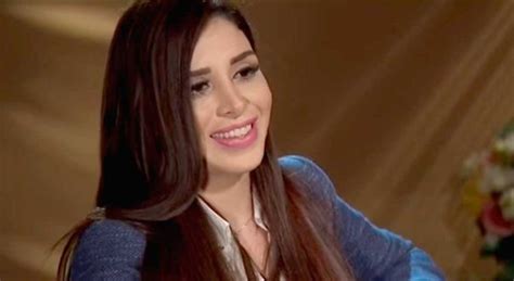 Emma coronel aispuro's arrest comes two years after her husband was convicted in the us over his cartel. El Chapo's Beauty Queen Wife Will Launch A Clothing Brand ...