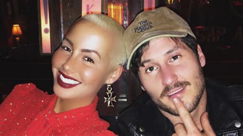Amber Rose And Val Chmerkovskiy Share Steamy Kiss In Nyc See The Pic