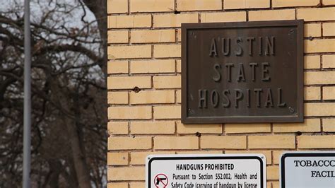 Hundreds Of Mentally Ill People Sit In Texas Jails Waiting For Hospital