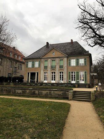 Das heutige max liebermann haus wurde nach dem fall der mauer durch paul kleihues in anlehnung an das historische vorbild wieder aufgebaut. Max Liebermann Haus (Berlin) - Aktuelle 2020 - Lohnt es ...