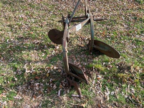 Antique 3 Point 2 Bottom Plow Lot Agriculture And Construction