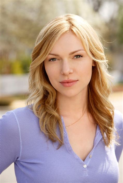 laura prepon as donna pinciotti on that 70s show hair styles pinterest laura prepon tvs