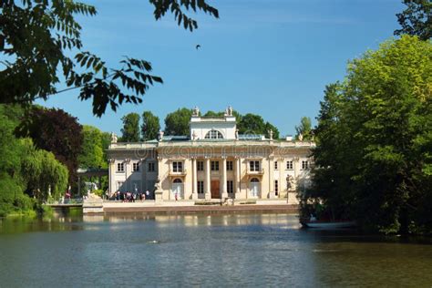 Palace On The Water In Lazienki Park In Warsaw Poland Editorial Stock Image Image Of Famous