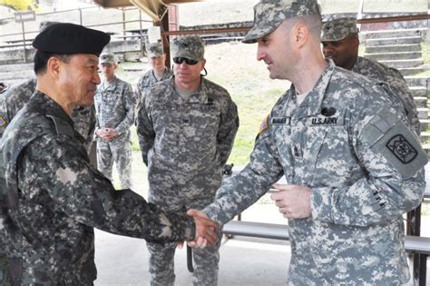 Rok Leader Visits Yongsan Article The United States Army