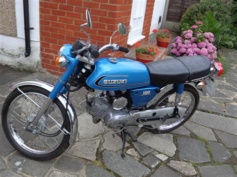 Suzuki A100 Classic 2 St Motorcycle 2900 Miles London Area
