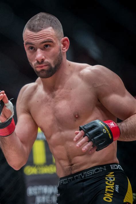 Zakladatelia a zároveň jeho majitelia sú pavol neruda . Filip Macek - OKTAGON MMA