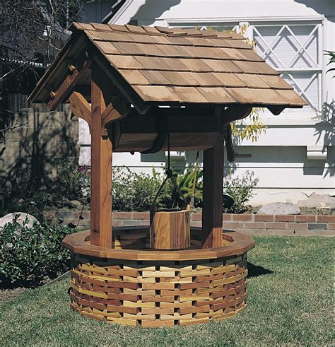 Make a simple wishing well: Wishing Well Planter Plan 066D-0002 | House Plans and More