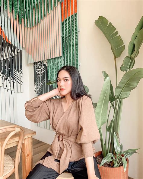 Nabila Gardena Sang Beauty Influencer Cantik Indonesia