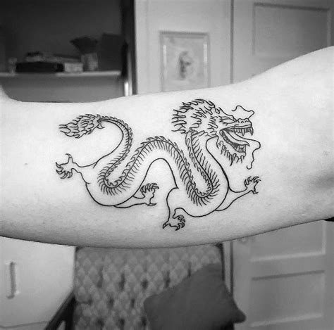 Dragon tattoos are very famous tattoo ideas for chinese and japanese men and women. chinese dragon tattoo | Chinese dragon tattoos, Feminine ...