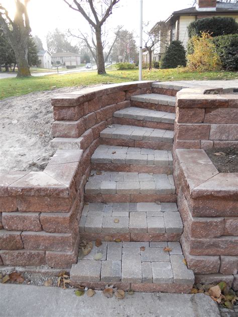 Retaining Walls Wsteps Wrapped In Pavers Mechaley Landscaping