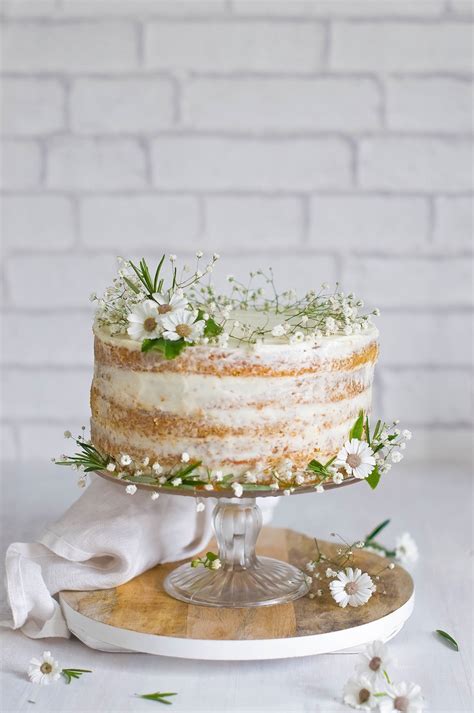 Templates available from all major icing sheet suppliers, and compatible with both pc and mac. 15 Small Wedding Cake Ideas That Are Big on Style | A Practical Wedding
